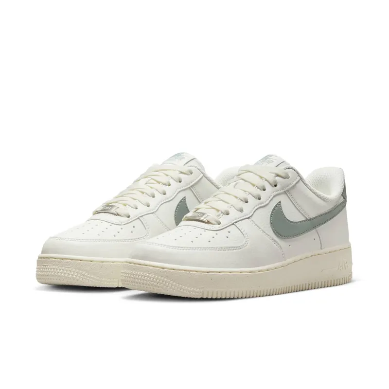 Nike AIR FORCE 1 ’07 NEXT NATURE MNS “Mica Green” (DN1430-107)