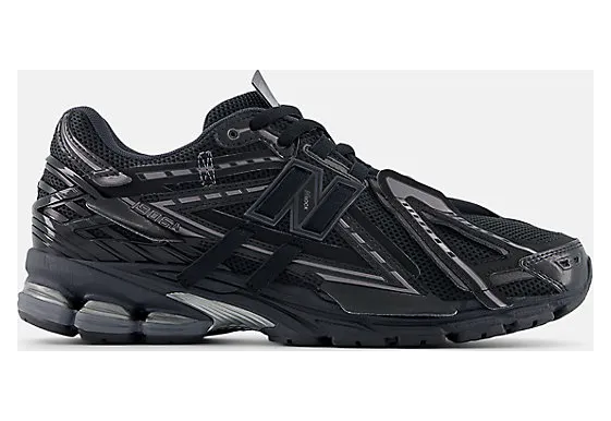 New Balance 1906A “Black”: drie tinten nacht