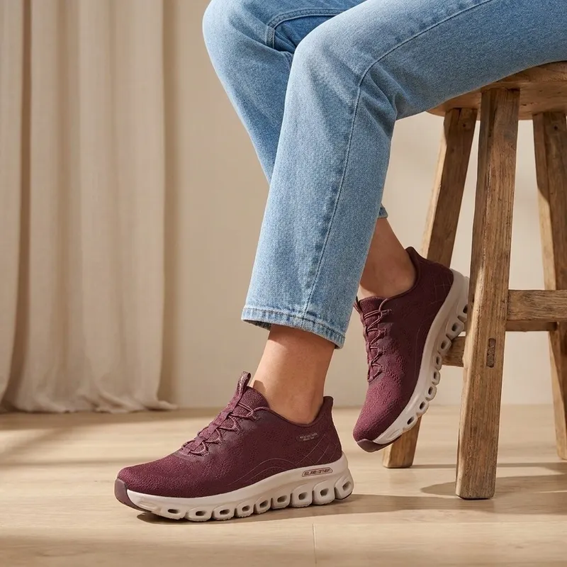 Skechers Glide-Step Red (104750BURG)