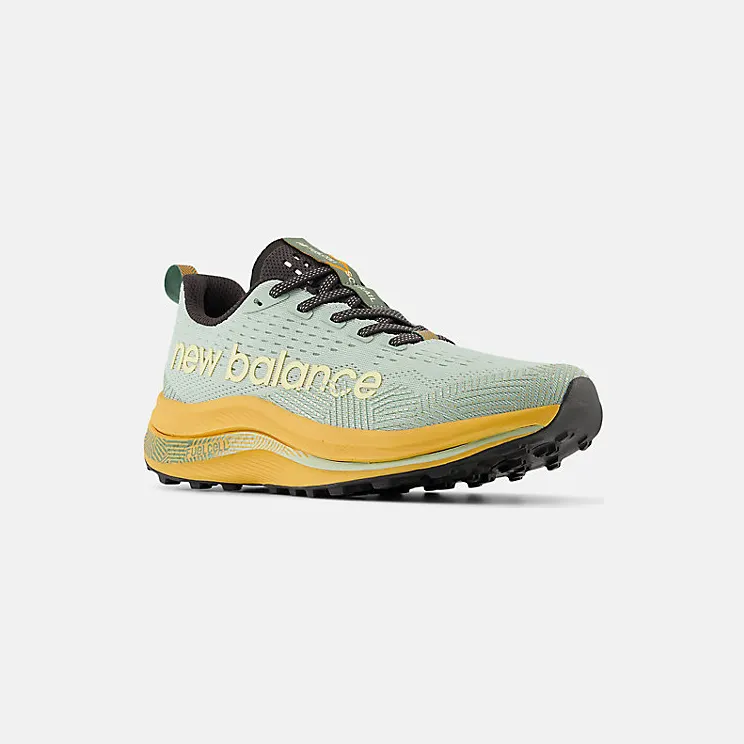new-balance-fuelcell-supercomp WTTRXCC1