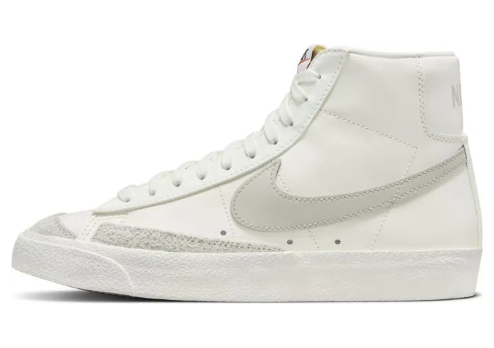 Nike W Blazer Mid 77 (CZ1055-120)