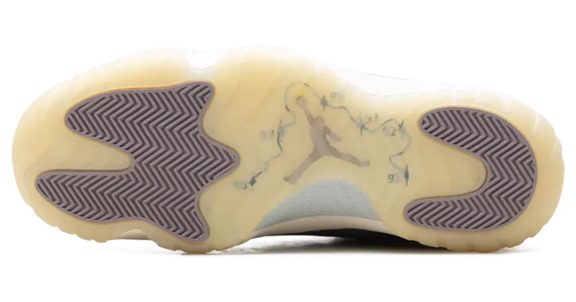 air-jordan-11 IQ3459-072