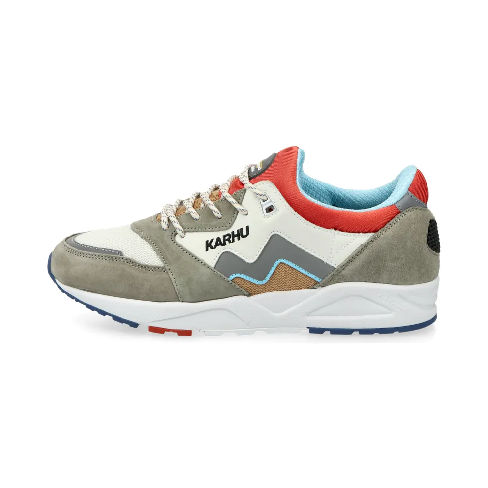 Karhu Aria 95 (abbey stone / silver) – F803095