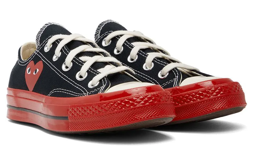 Comme des Garçons Play Off-White & Red Converse Edition Chuck 70 Low-Top Sneakers (P1K123) (4)
