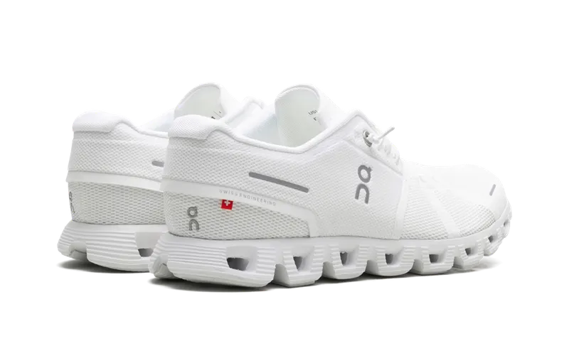 On Running Cloud 5 “All White” (59.98918)