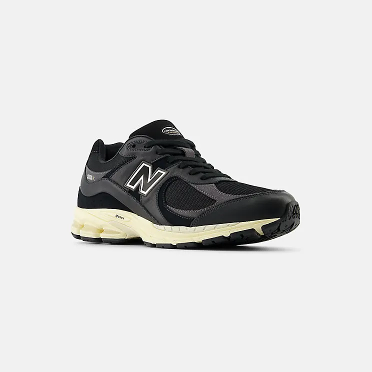 new-balance-2002r M2002RIB