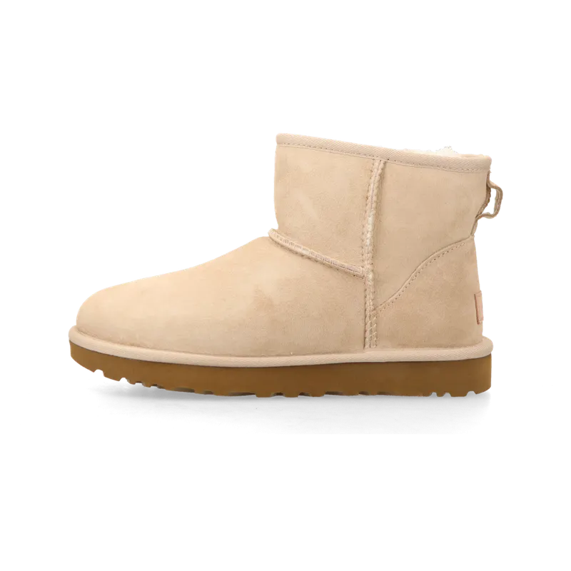 UGG W CLASSIC MINI II “SAND” – 1016222-SAN
