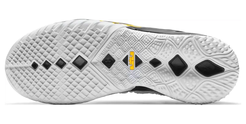 nike-lebron CQ9283-100