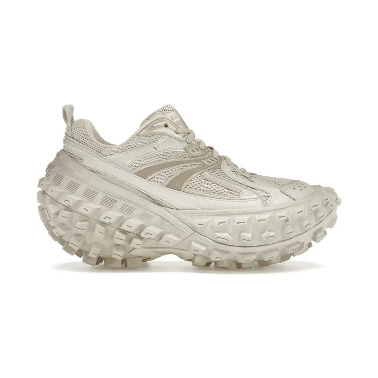 Balenciaga Defender Beige (685611W2RA69700)