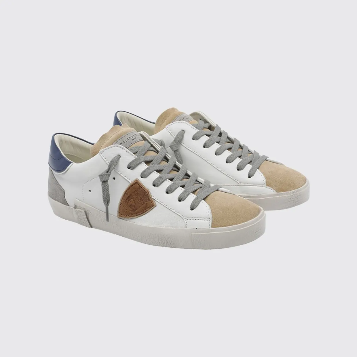 Philippe Model Paris Leather Low-Top with Worn Effect and Shield Logo White 4 (PRLUWX57)