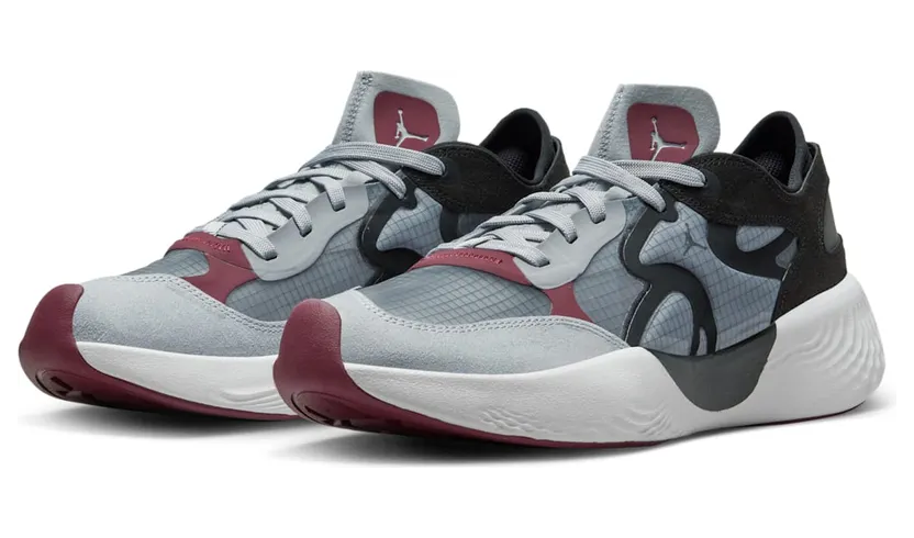 air-jordan-delta DN2647-001