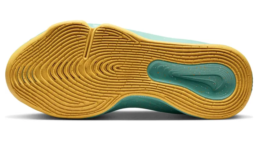 nike-air-zoom IF2520-300