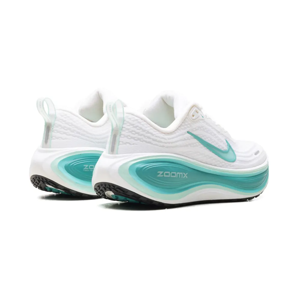 Nike Vomero Plus “White / Bleached Turquoise” (HV8154-100)