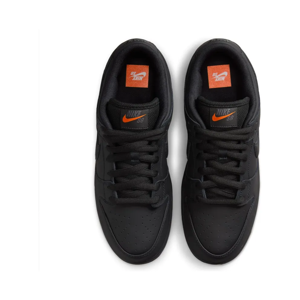 Nike SB Dunk “Triple Black” (FJ1674-001)