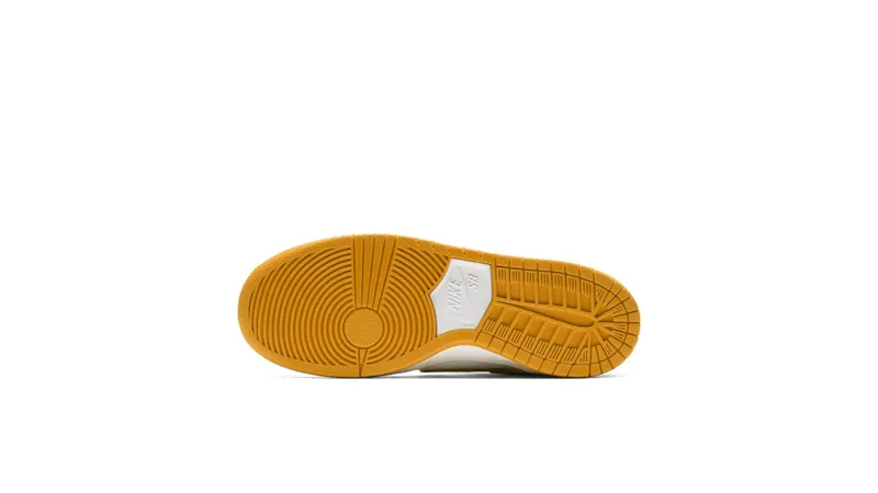 Nike SB Dunk Low Circuit Orange Circuit Orange/Circuit Orange-Sail (854866-881)