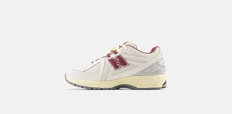 New Balance 1906R White Burgundy (M1906RAS)