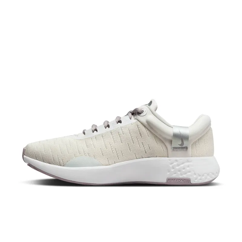 Nike Renew Serenity Run Premiumen (straat) Grey “Phantom / Photon Dust / Metallic Lustre / Amethyst Ash” (DC9010-011)