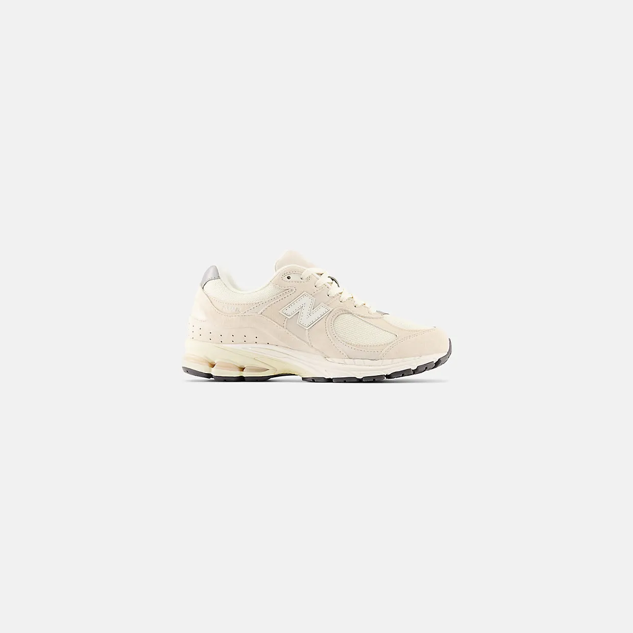 new-balance-2002r M2002RCC