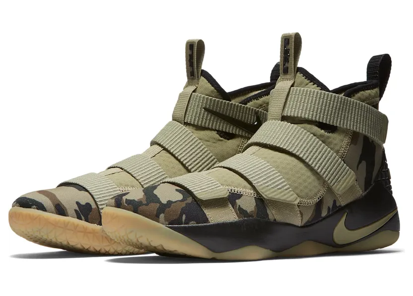 nike-lebron 897644-200