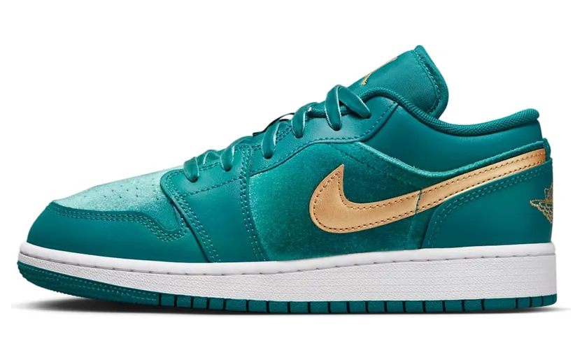 Air Jordan 1 – “Geode Teal Velvet” (FB9896-300)