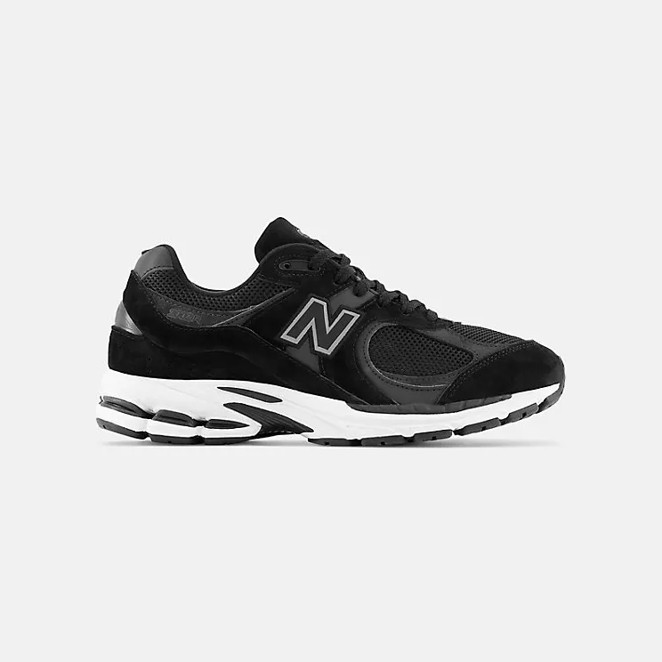 New Balance 2002R “Black / Gunmetal” (M2002RBK)