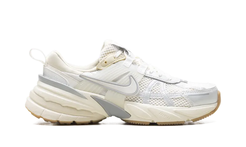 Nike V2K Run “White Photon Dust Fir” (FD0736-108)