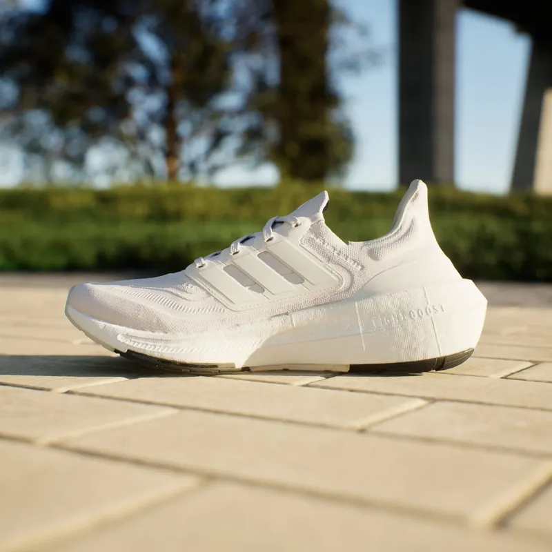 Adidas ULTRABOOST LIGHT “Black” (GY9350)