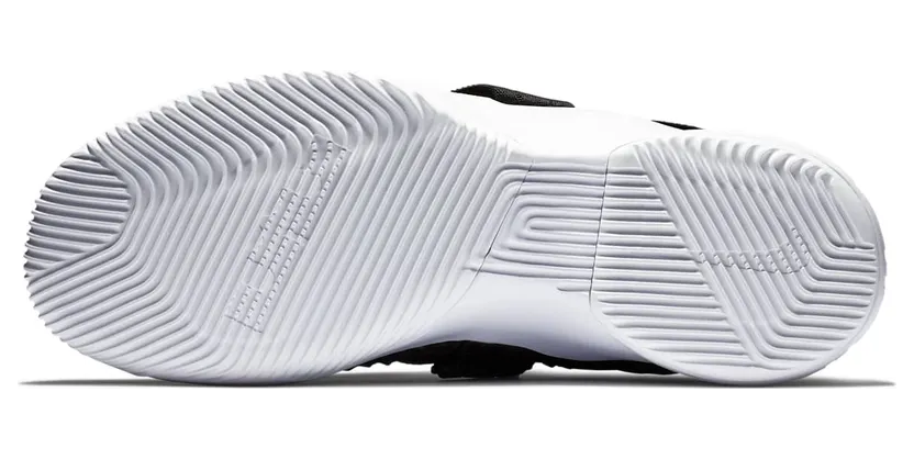 nike-lebron-soldier-12 AT3872-001