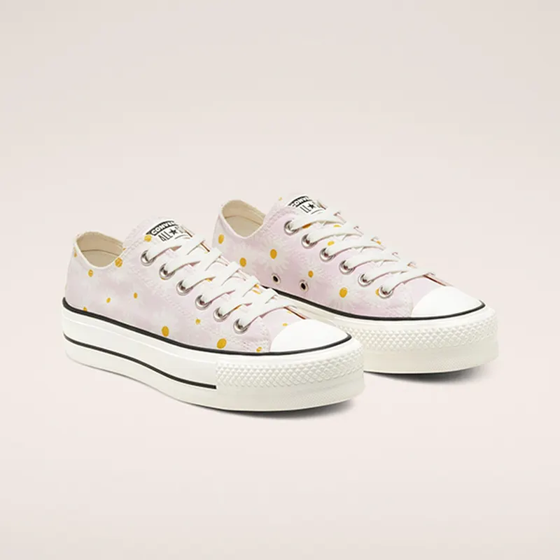 Converse Camp Daisies Platform Chuck Taylor All Star Low Top (568934C)