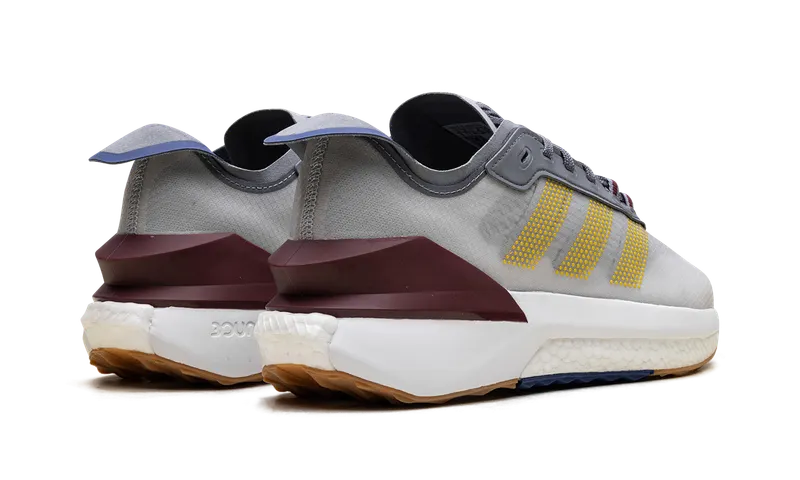 Adidas Avryn “Grey Shadow Red” (IF8187)