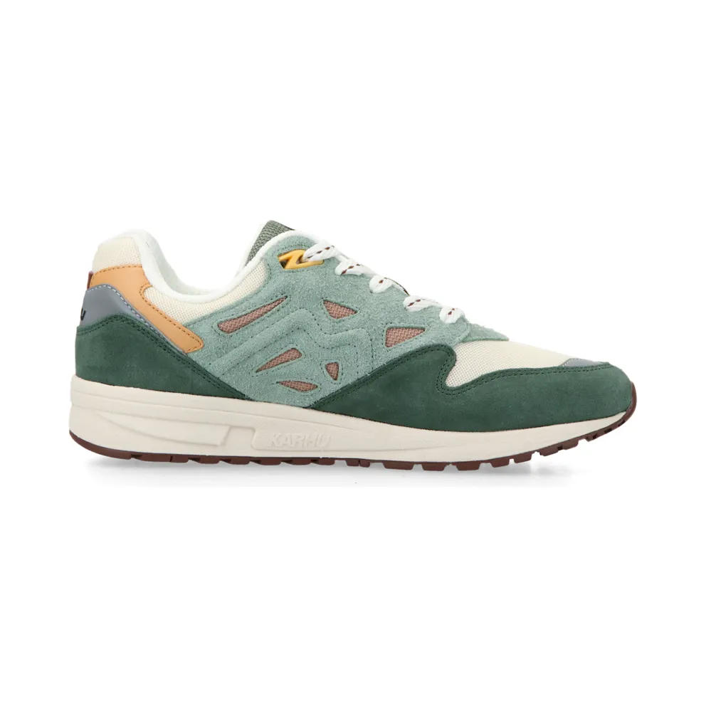 Karhu x MÖLKKY Legacy 96 (laurel wreath / warm taupe) – F806081