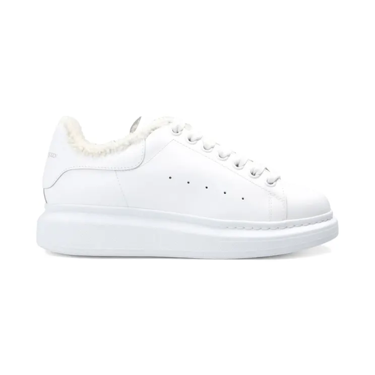 Alexander McQueen Oversized White Shearling (609650 WIAFI 9000)
