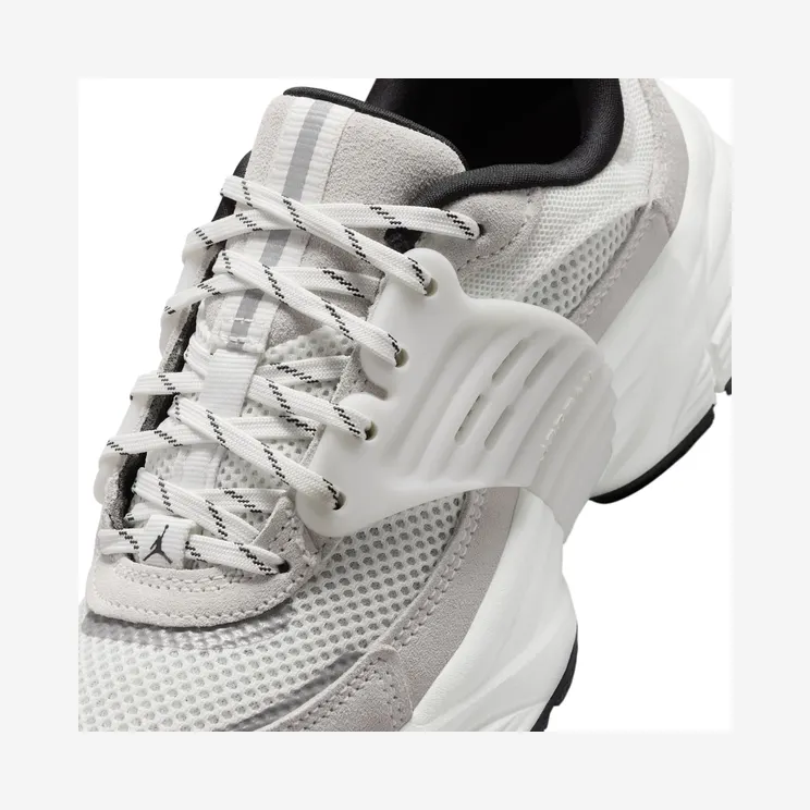 air-jordan-trunner II6531-102