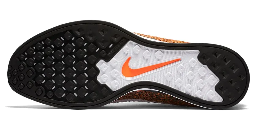 nike-flyknit-racer 526628-810
