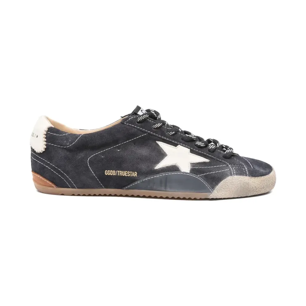 Golden Goose True-Star Sneakers aus dunkelblauem Wildleder mit weißem Nappaleder-Stern und Fersenlasche – Grau (GWF00922F008370)