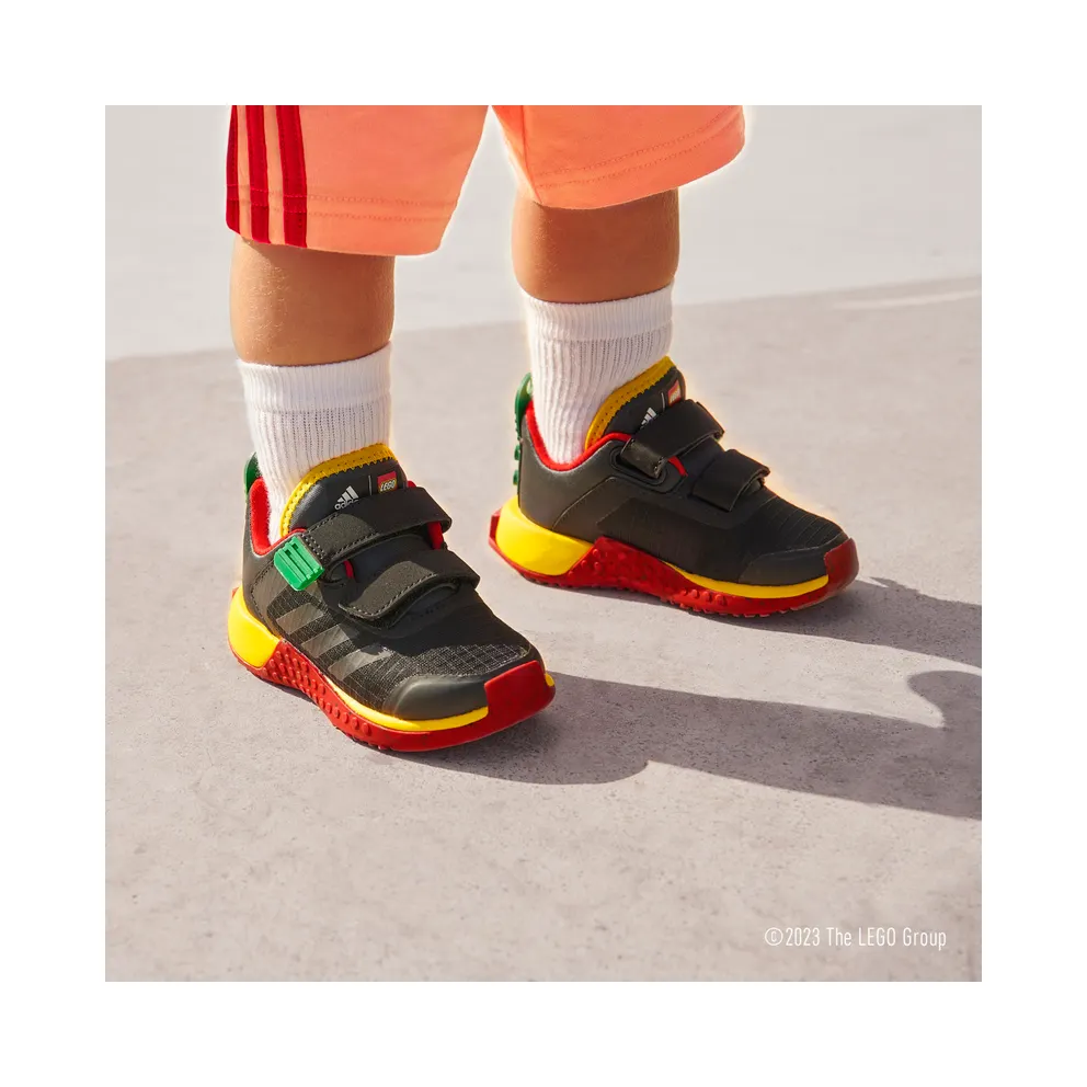 Adidas adidas Sport DNA x LEGO® Lifestyle Two-Strap Hook-and-Loop Core Black / Core Black / Red (HQ1309)