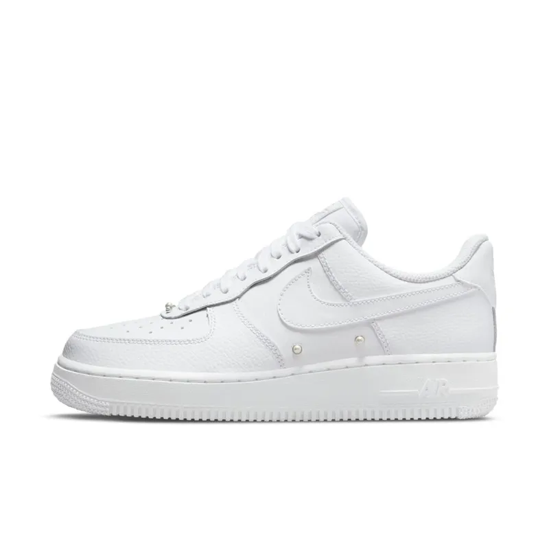 Nike Air Force 1 Low ’07 SE Pearl White (W) (DQ0231-100)