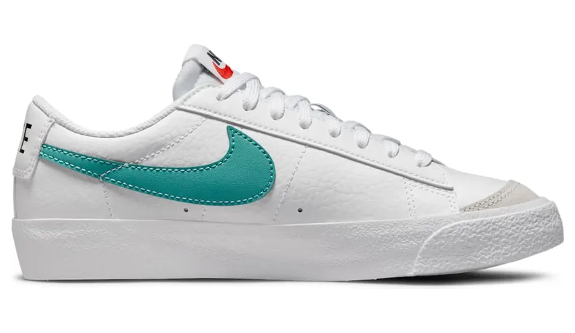 nike-blazer DA4074-108
