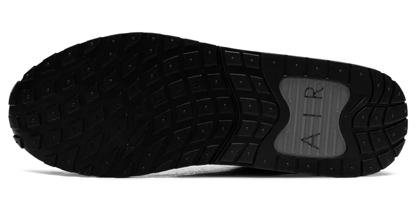 nike-air-max HQ2572-001