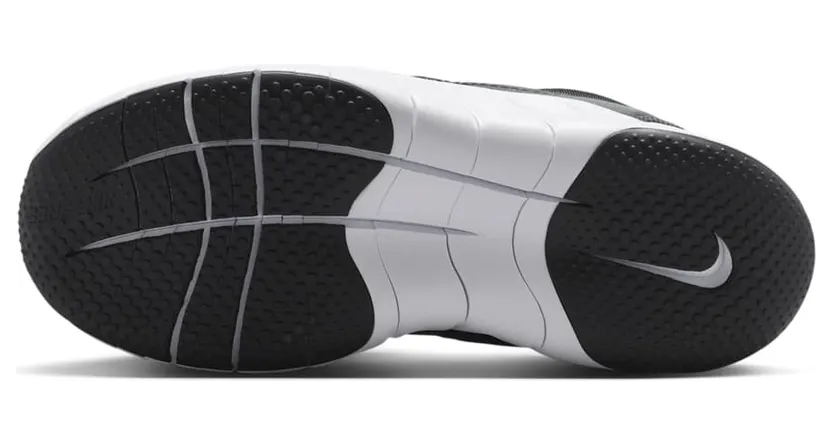 nike-free IQ5811-001