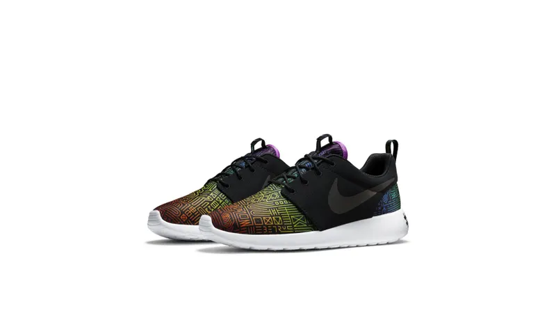 Nike  Roshe Run Be True  (808715-006)
