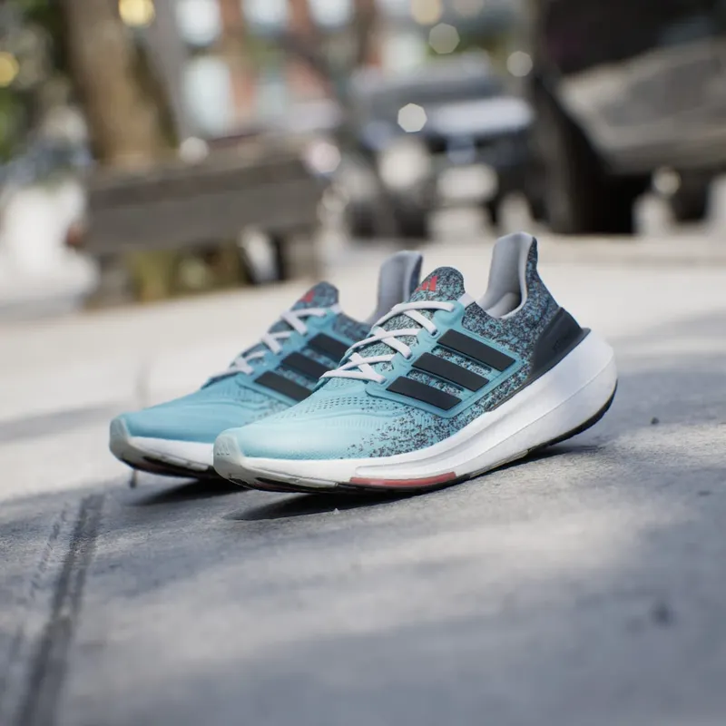 Adidas ULTRABOOST LIGHT “Black” (IE1694)