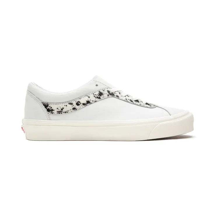 vans-bold VN0A3WLP42N