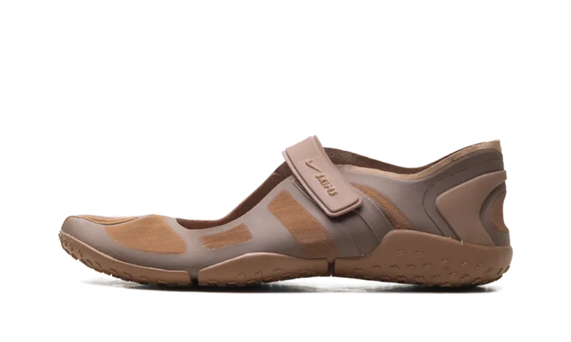 Nike Air Rift Mesh “SKIMS – Archaeo Brown” (IO7694-201)