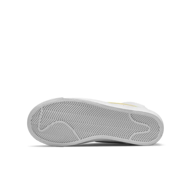 Nike Blazer Mid ’77 Older Kids’ White (DA4086-103)