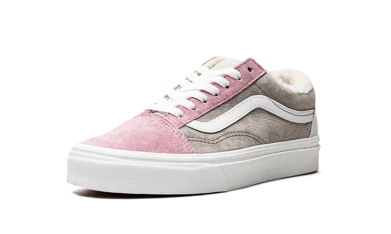 Vans OLD SKOOL “PIG SUEDE SHERPA” (VN0005UAMUL)