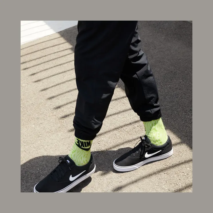 nike-sb-chron-2 DM3493-001