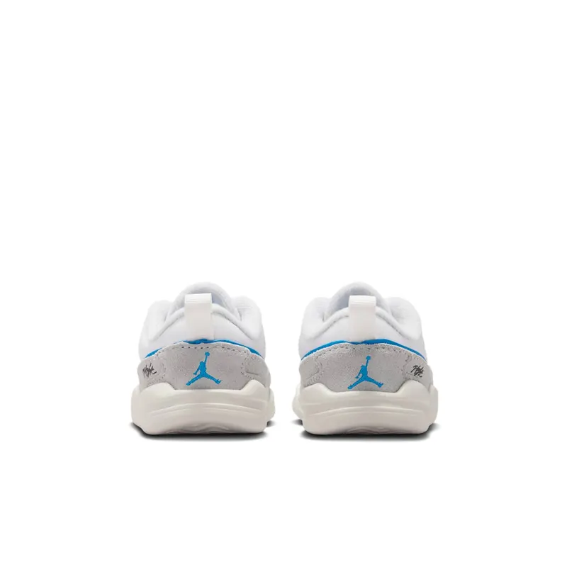 Jordan Flight Court White / Pure Platinum / Sail (HF3331-104)