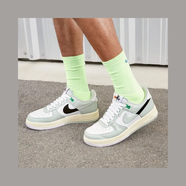 nike-air-force DZ2522-001