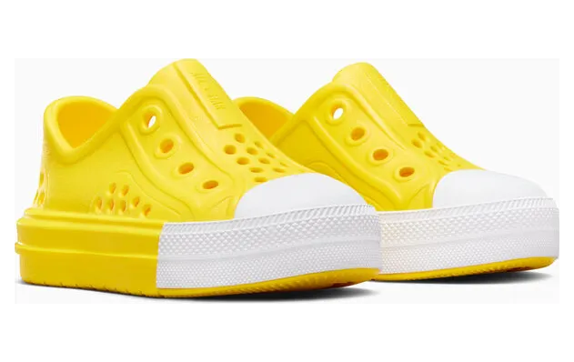converse-chuck-taylor-all-star A06668C